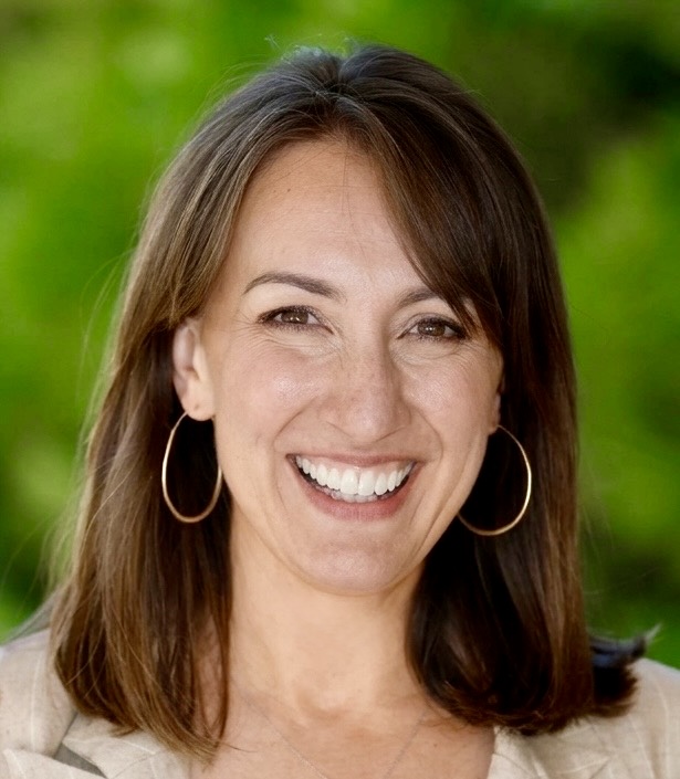 Dr. Lindsey Stein at Helyx Health